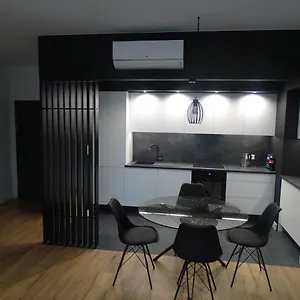 Apartament Black&white Bis - Małe Garbary 8