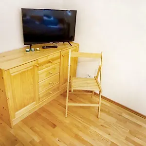 - Apartament